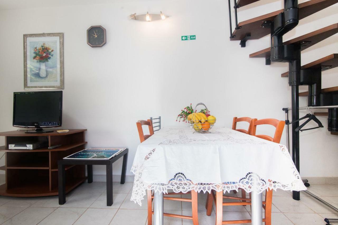 Apartment Josipa Vinišće Εξωτερικό φωτογραφία